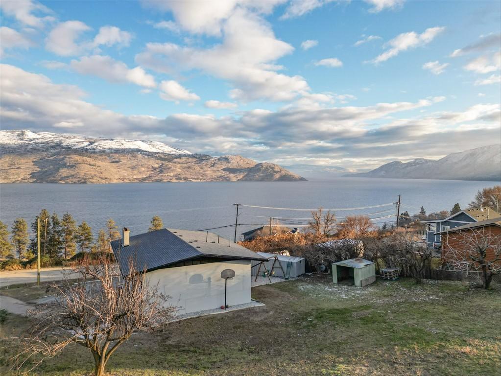 6178 Lipsett Avenue, Peachland, BC - Outdoor With Body Of Water With View