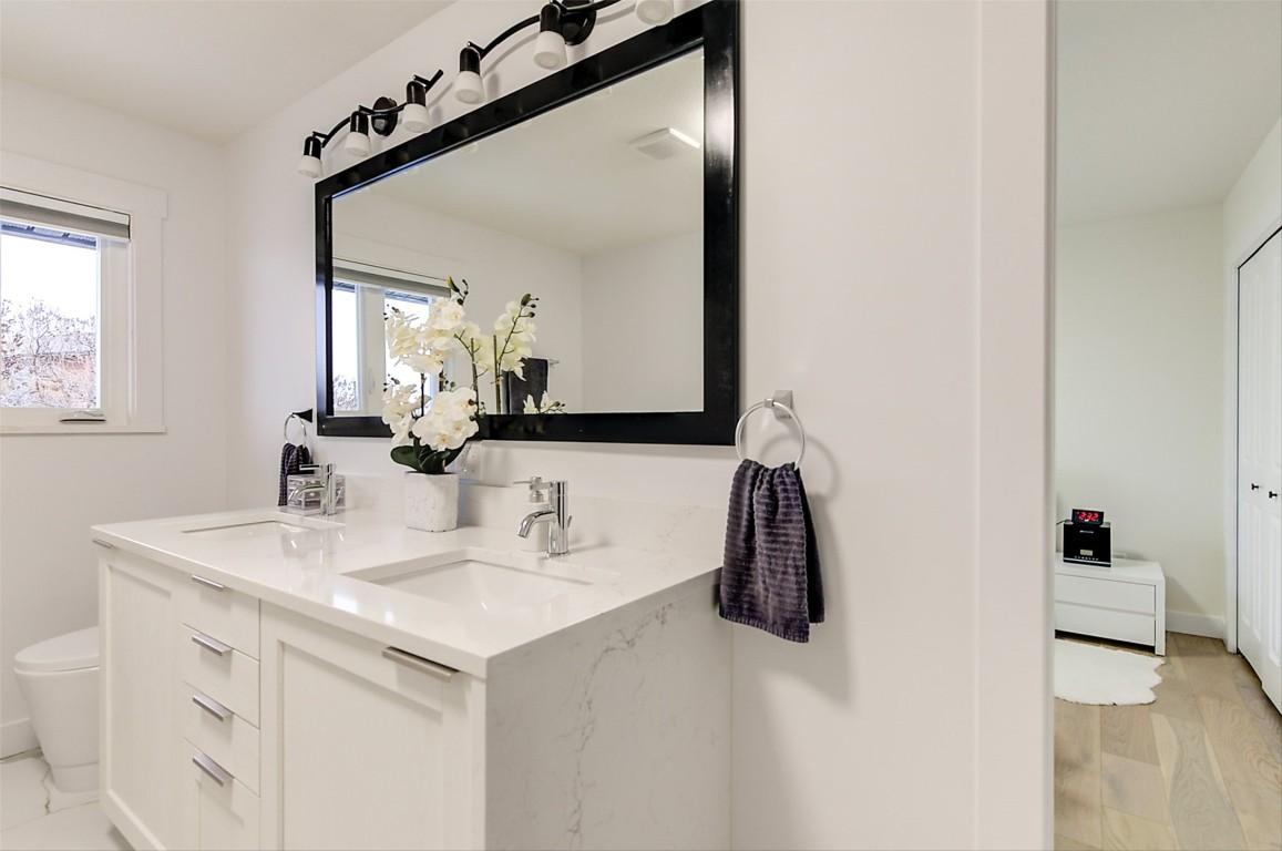 6178 Lipsett Avenue, Peachland, BC - Indoor Photo Showing Bathroom