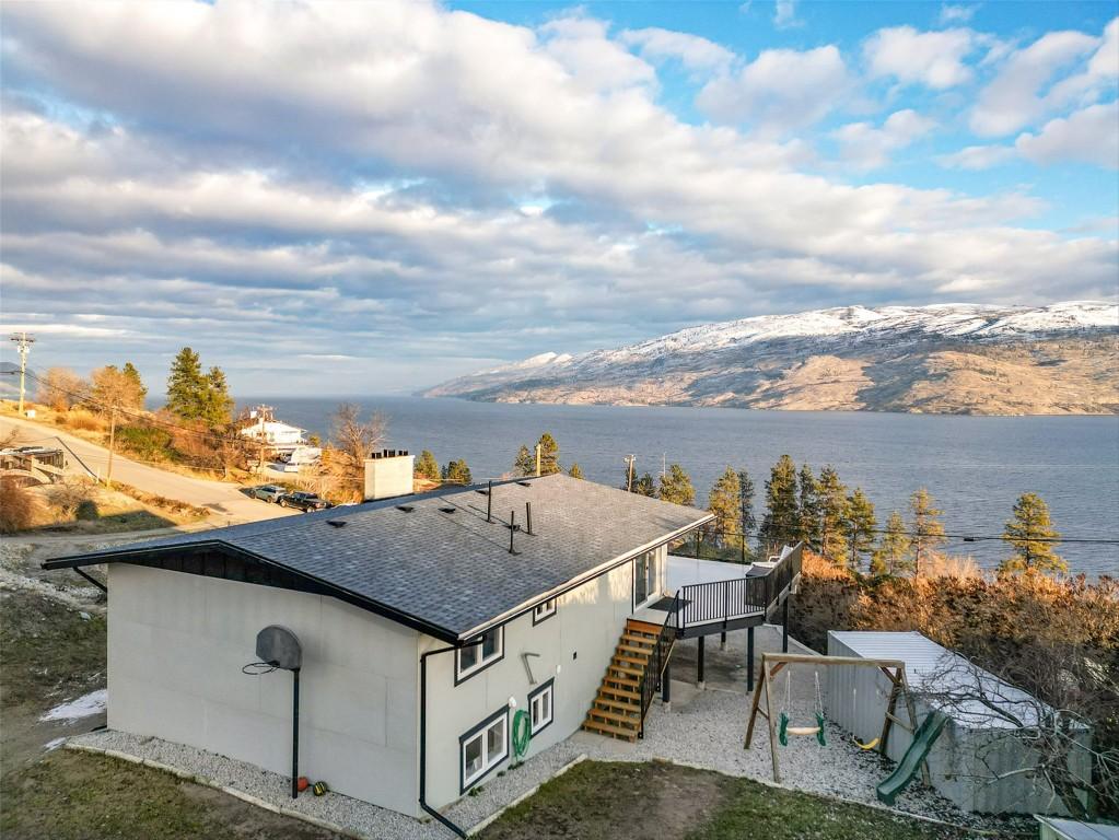 6178 Lipsett Avenue, Peachland, BC - Outdoor With Body Of Water With View