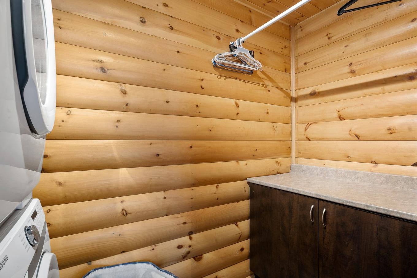 Laundry room - 50 Rue De La Cédrière, Morin-Heights, QC - Indoor Photo Showing Garage