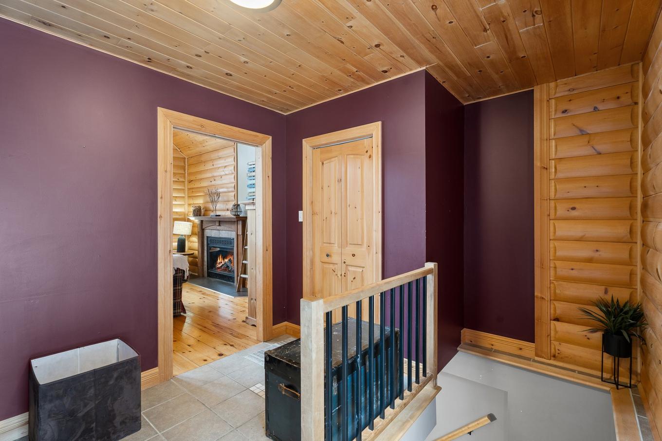 Hall - 50 Rue De La Cédrière, Morin-Heights, QC - Indoor Photo Showing Other Room