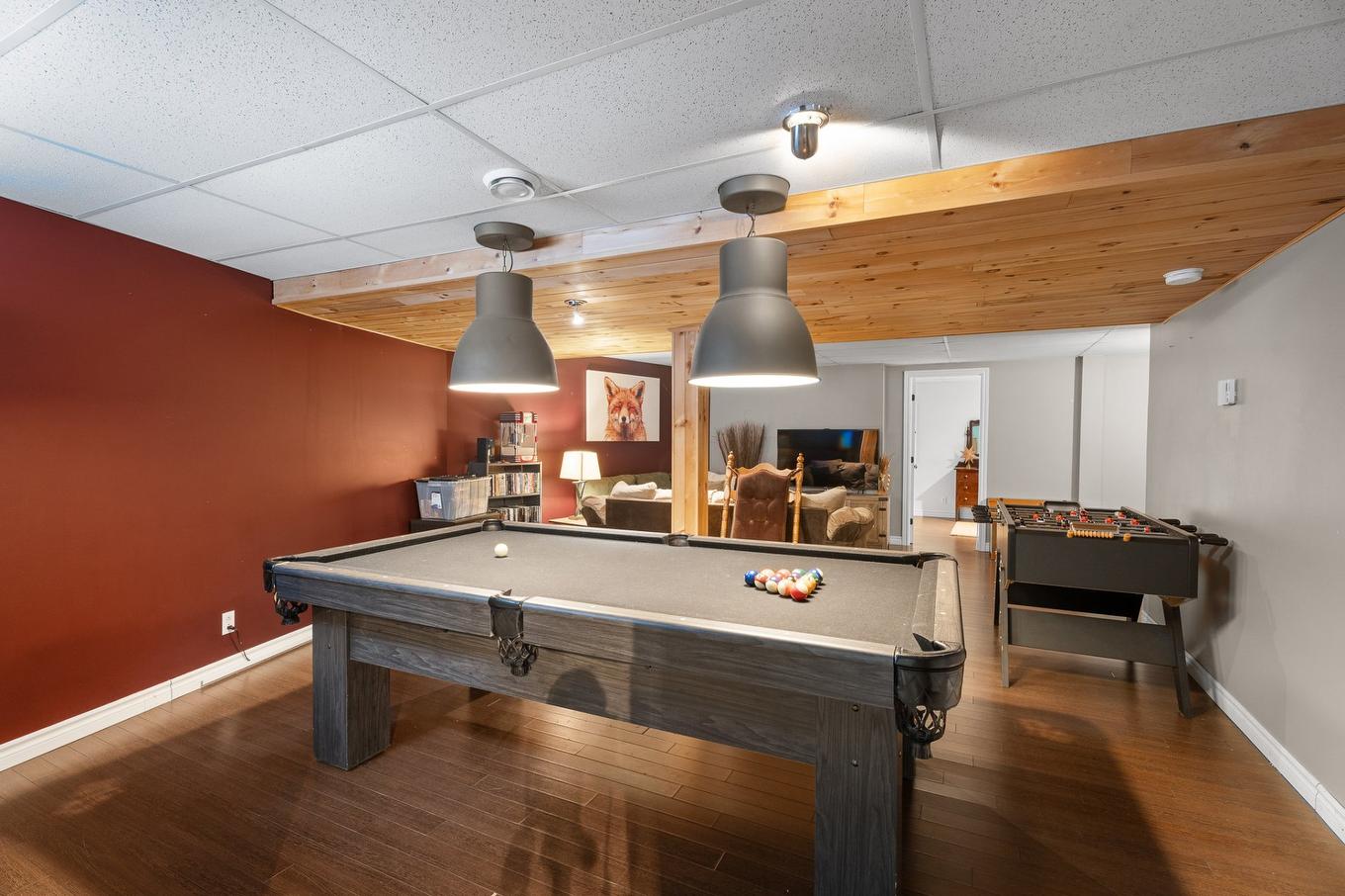 Family room - 50 Rue De La Cédrière, Morin-Heights, QC - Indoor Photo Showing Other Room