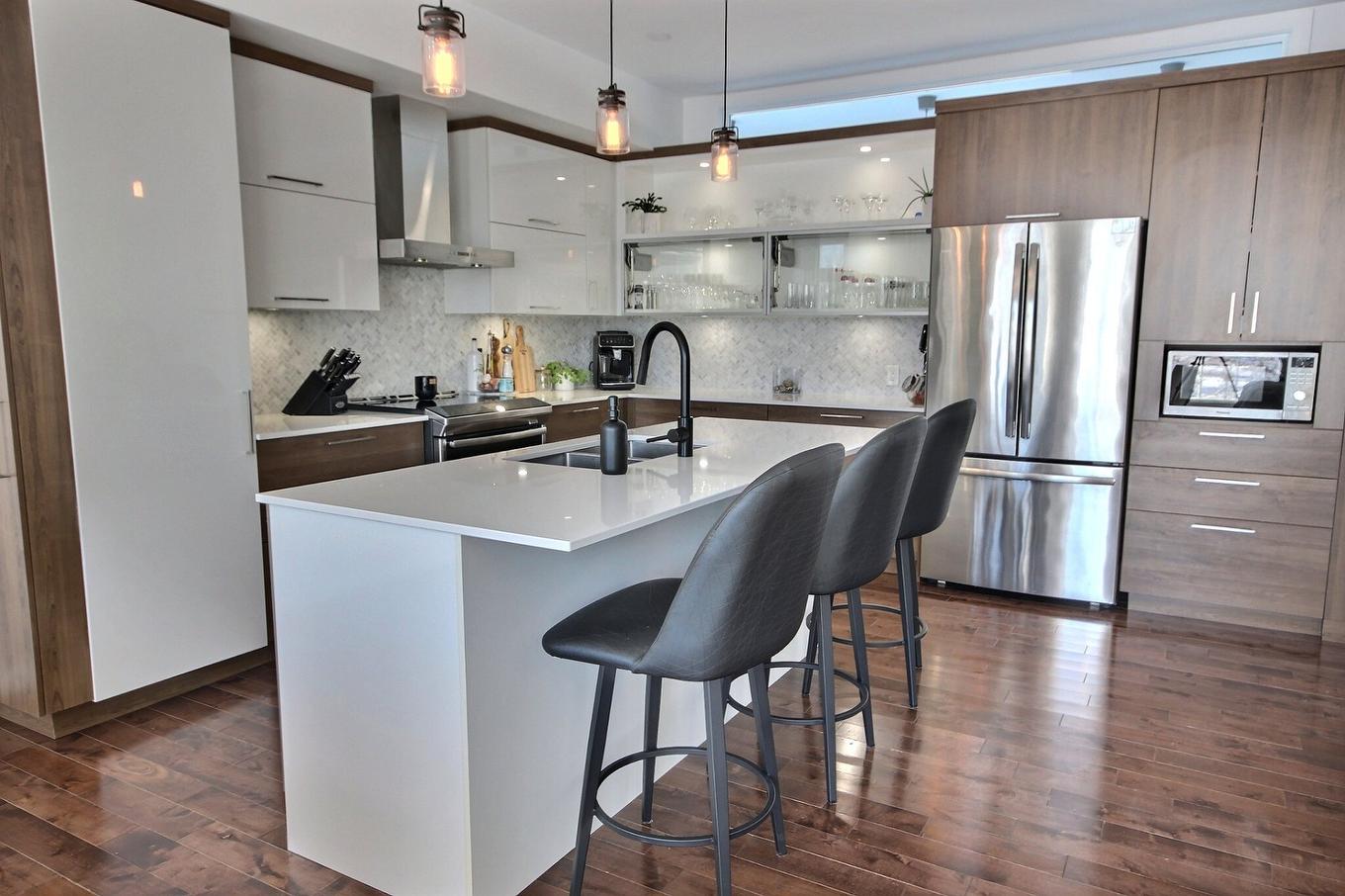 Cuisine - 771 Av. Terry-Fox, Rouyn-Noranda, QC - Indoor Photo Showing Kitchen With Upgraded Kitchen