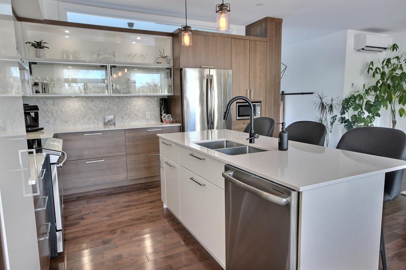 Cuisine - 771 Av. Terry-Fox, Rouyn-Noranda, QC - Indoor Photo Showing Kitchen With Double Sink With Upgraded Kitchen