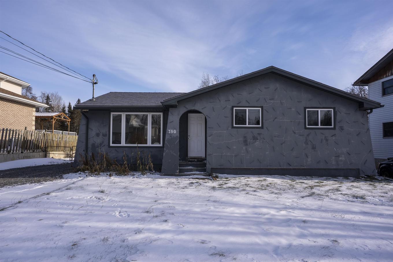 786 Moore Avenue, Thunder Bay, ON - Outdoor