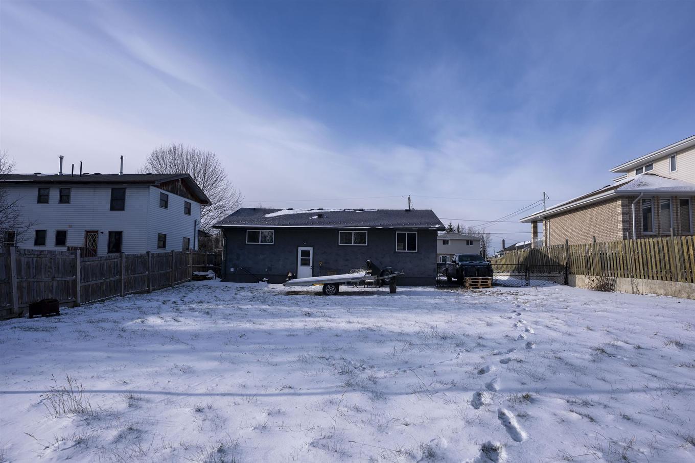 786 Moore Avenue, Thunder Bay, ON - Outdoor With Exterior