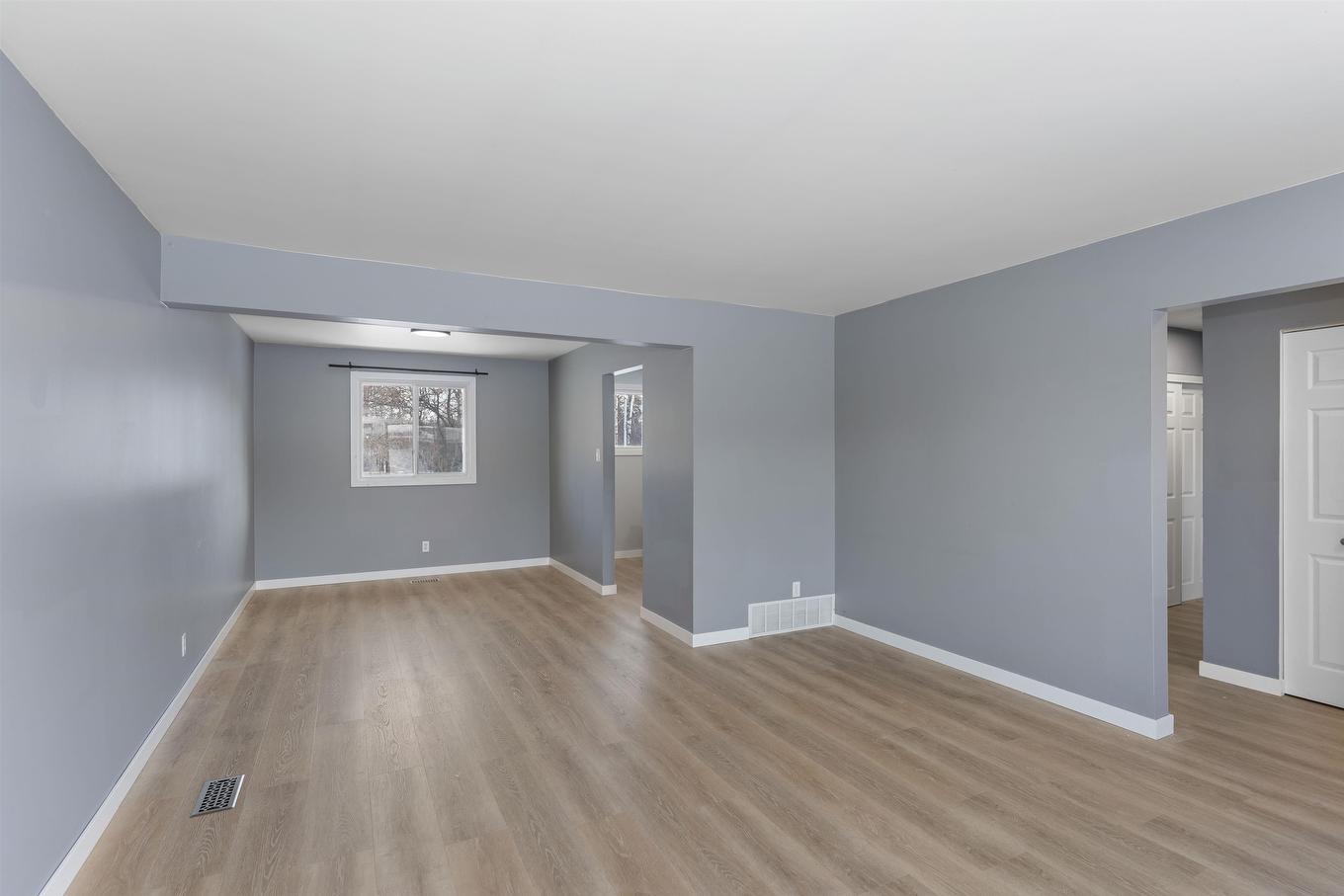 786 Moore Avenue, Thunder Bay, ON - Indoor Photo Showing Other Room