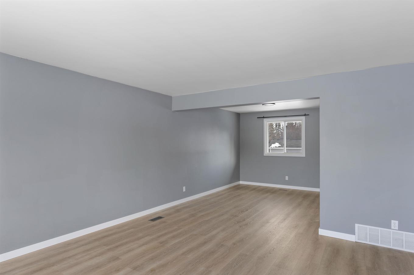 786 Moore Avenue, Thunder Bay, ON - Indoor Photo Showing Other Room