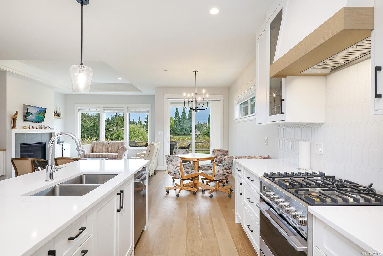 124-1444 Crown Isle Dr, Courtenay, BC