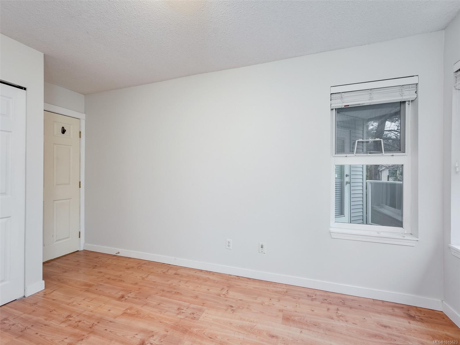 302-1201 Hillside Ave, Victoria, BC - Indoor Photo Showing Other Room