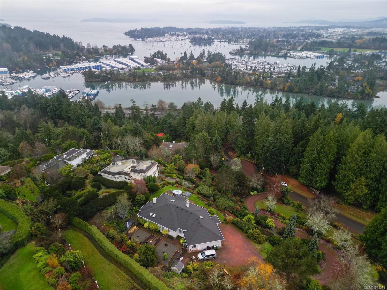 11008 Oriole Lane, North Saanich, BC