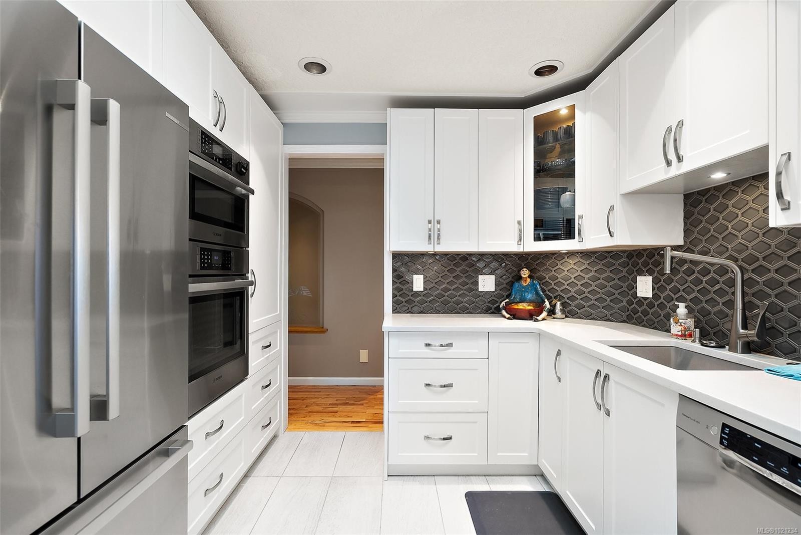 11008 Oriole Lane, North Saanich, BC