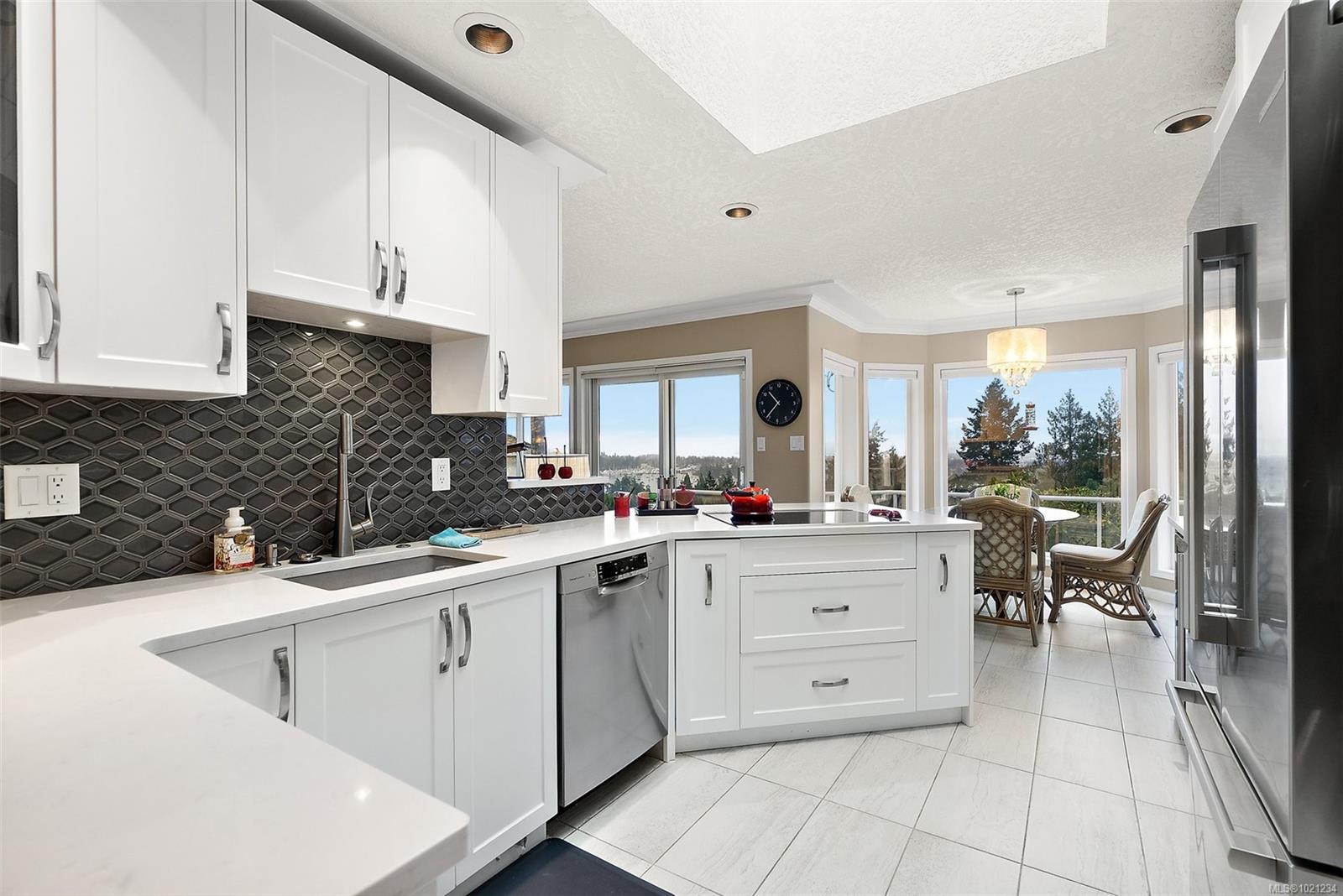 11008 Oriole Lane, North Saanich, BC