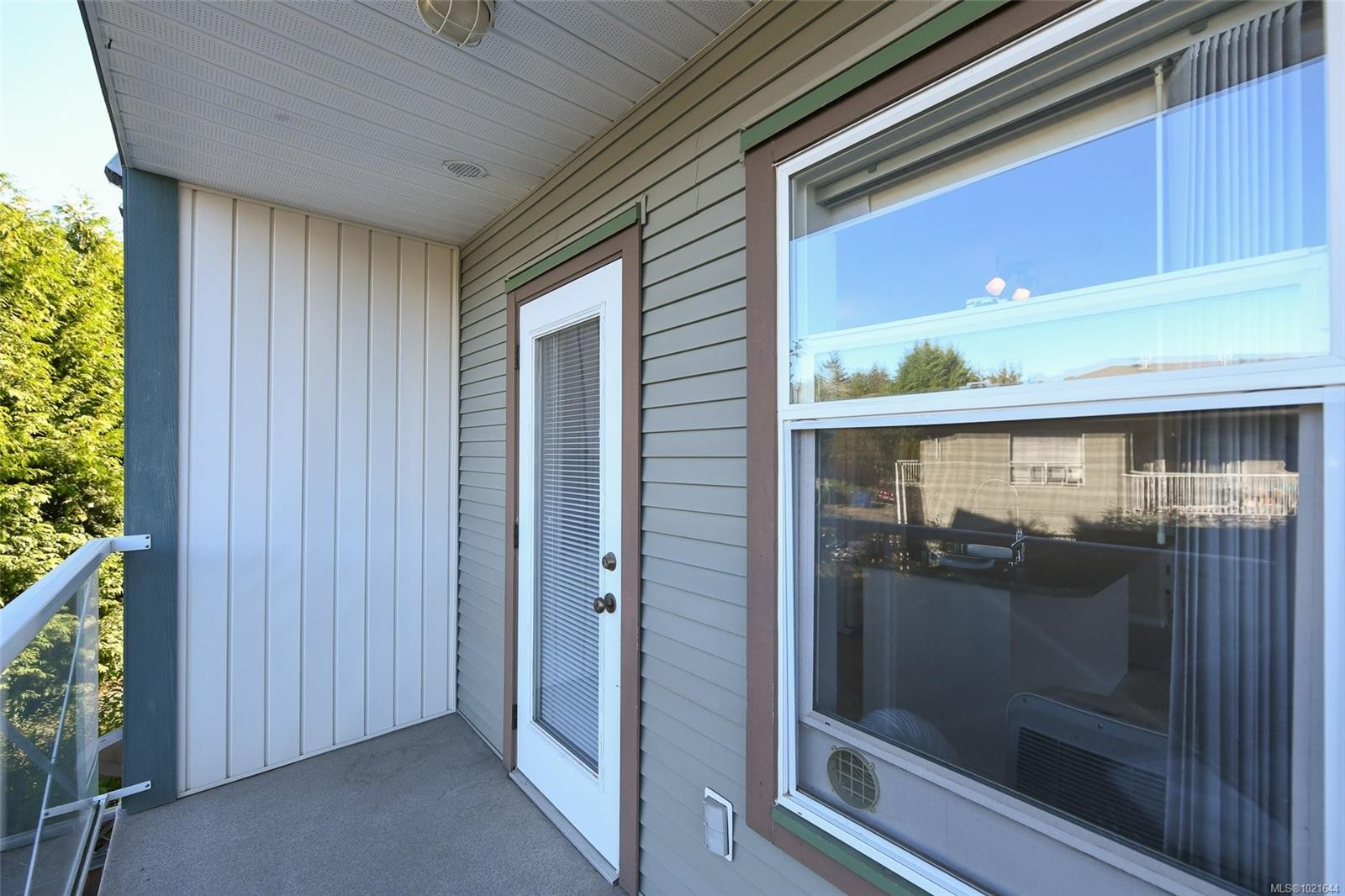 103-129 Back Rd, Courtenay, BC - Outdoor With Balcony With Exterior