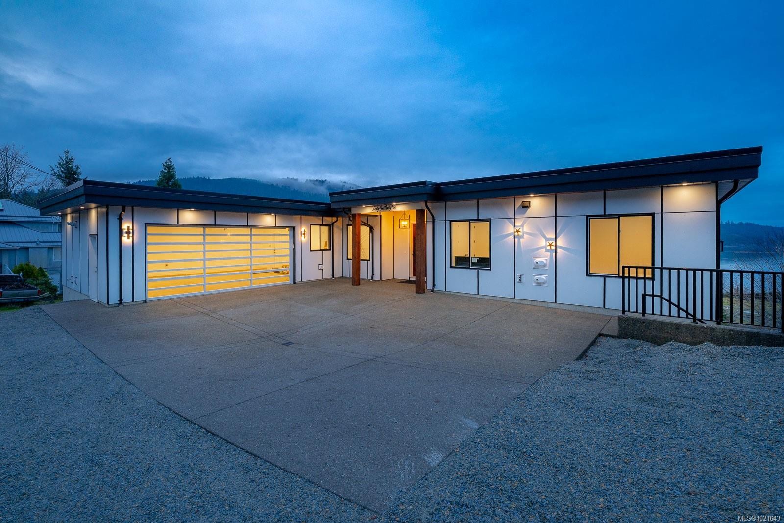 2195 Mallory Dr, Port Alberni, BC