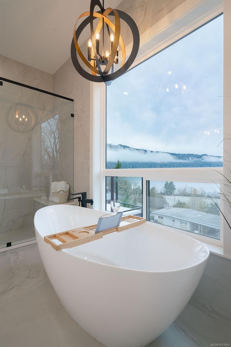 2195 Mallory Dr, Port Alberni, BC