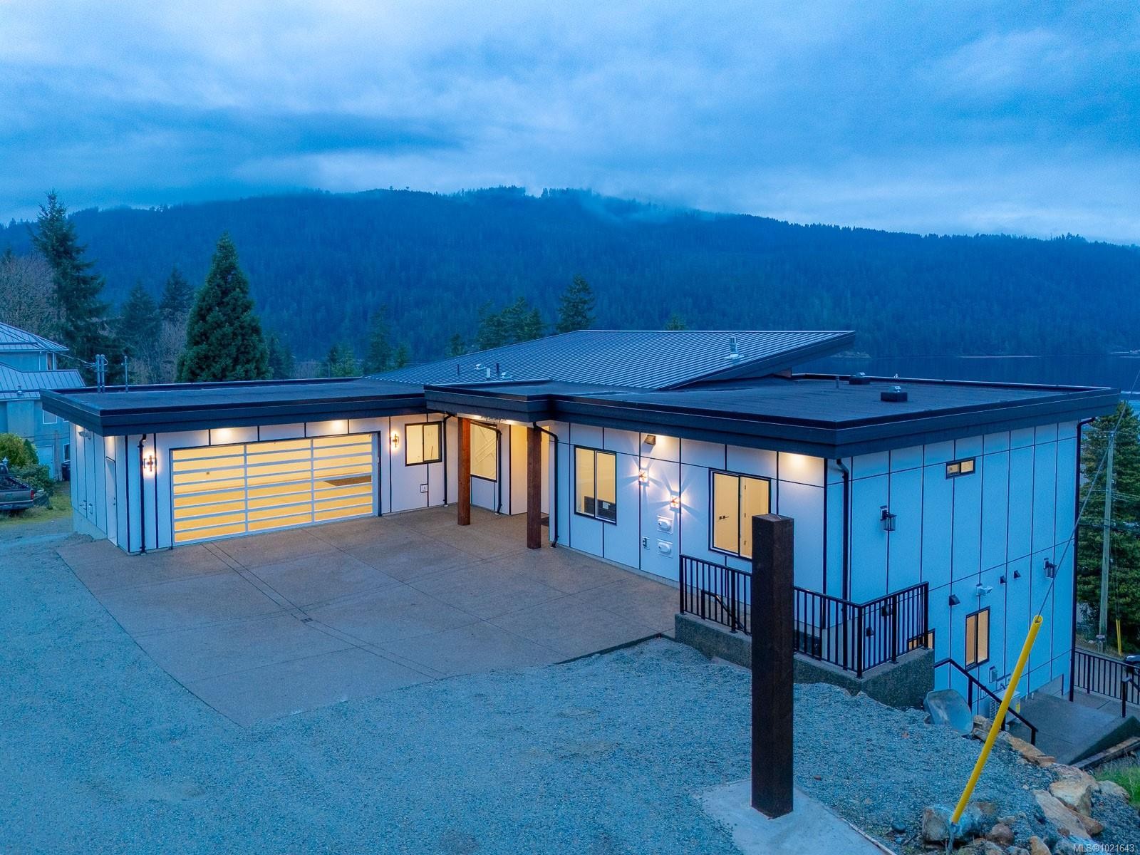 2195 Mallory Dr, Port Alberni, BC