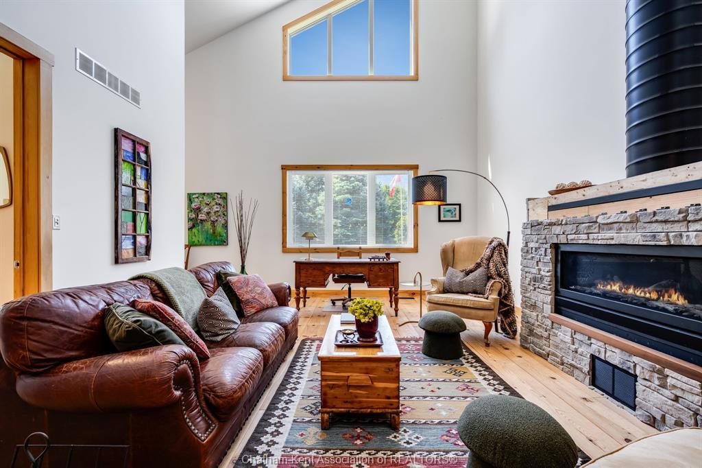 11 Victoria Street, Shrewsbury, ON