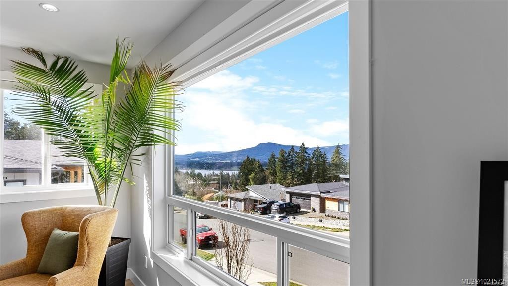 6290 Highwood Dr, Duncan, BC