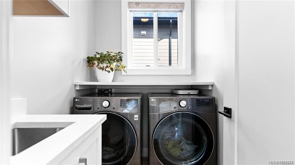 6290 Highwood Dr, Duncan, BC