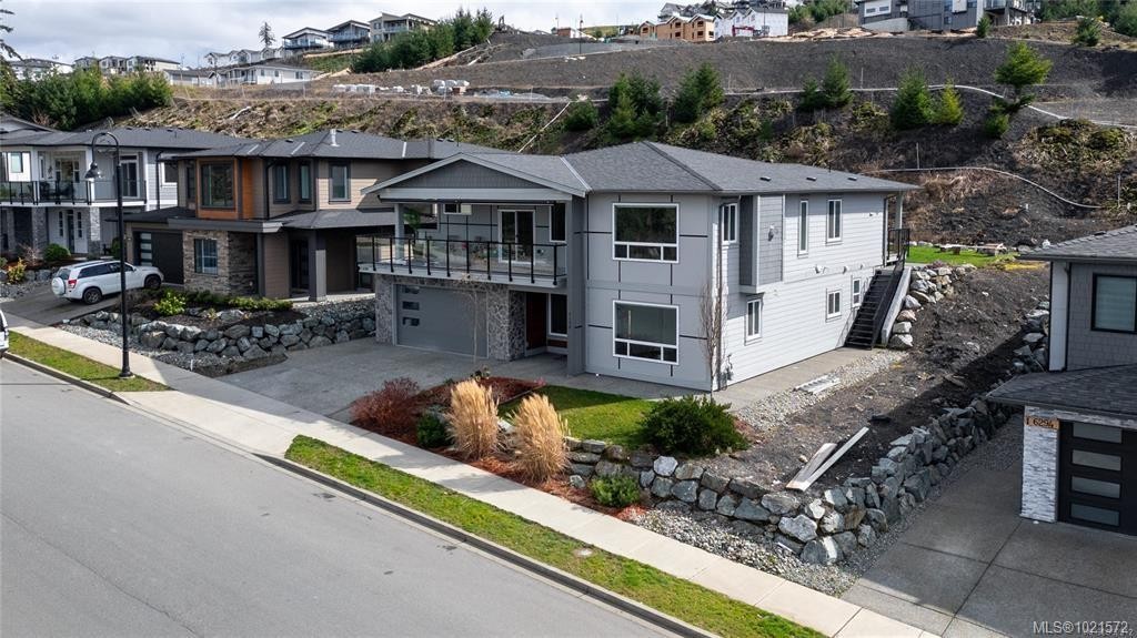 6290 Highwood Dr, Duncan, BC