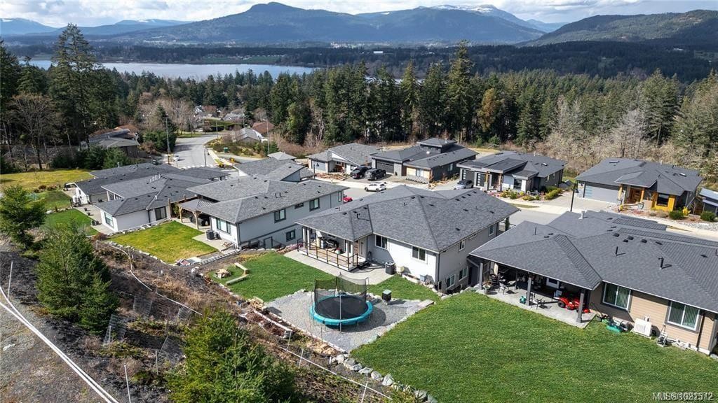 6290 Highwood Dr, Duncan, BC