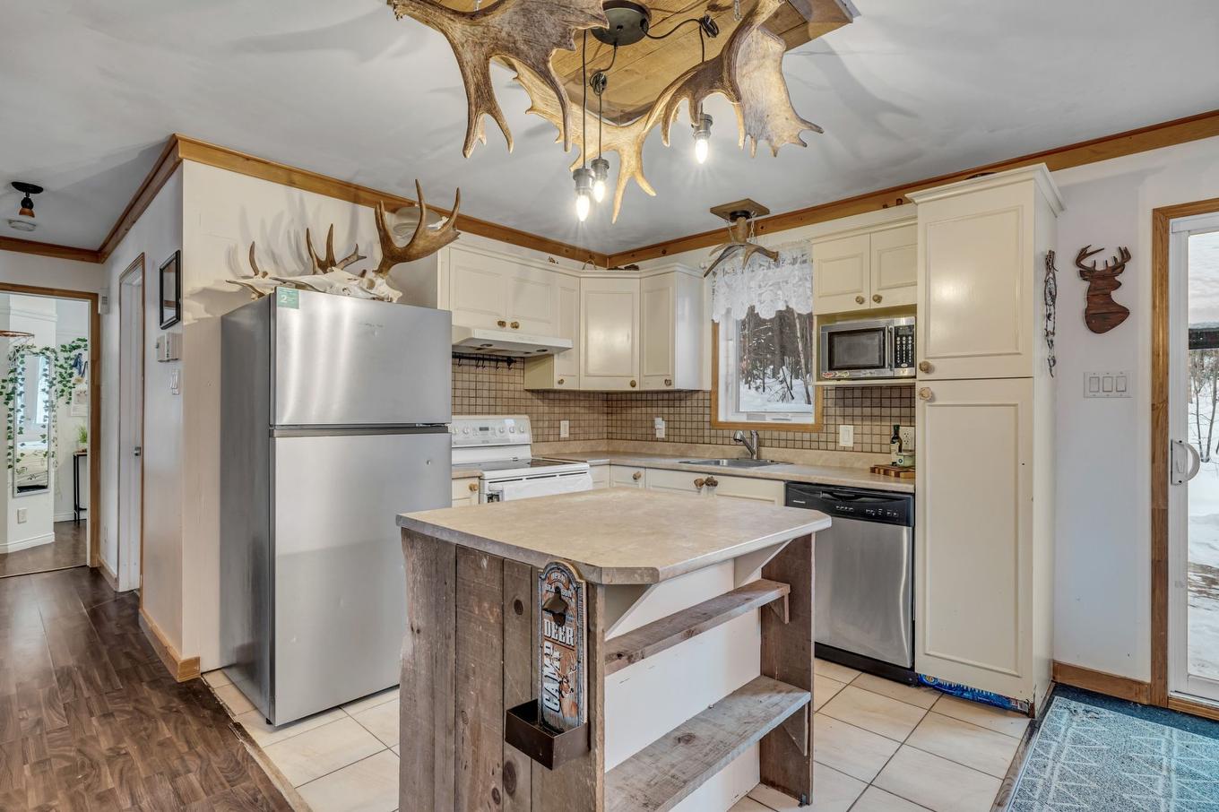 Cuisine - 900 Ch. St-Edmond, Stoneham-Et-Tewkesbury, QC - Indoor Photo Showing Kitchen