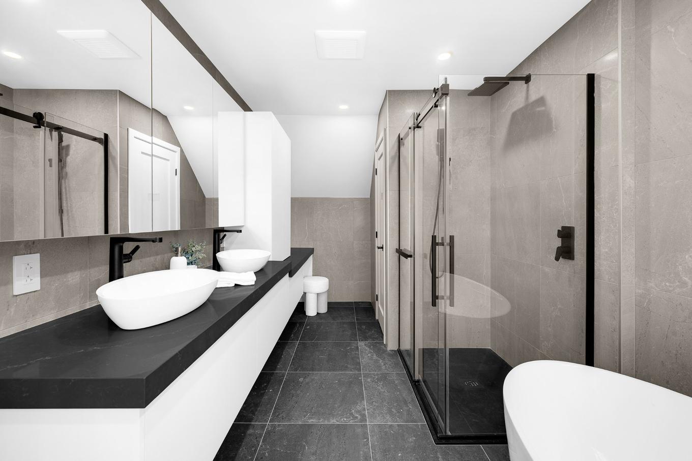 Ensuite bathroom - 539 Church Street, Beaconsfield, QC - Indoor Photo Showing Bathroom