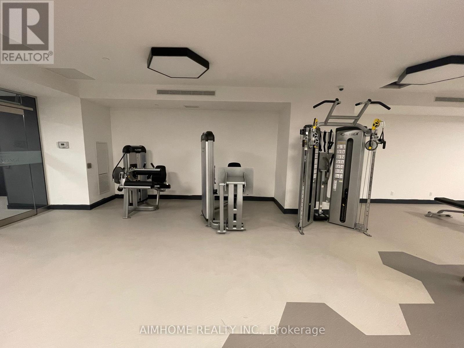 1701 - 28 Freeland Street, Toronto, ON - Indoor Photo Showing Gym Room