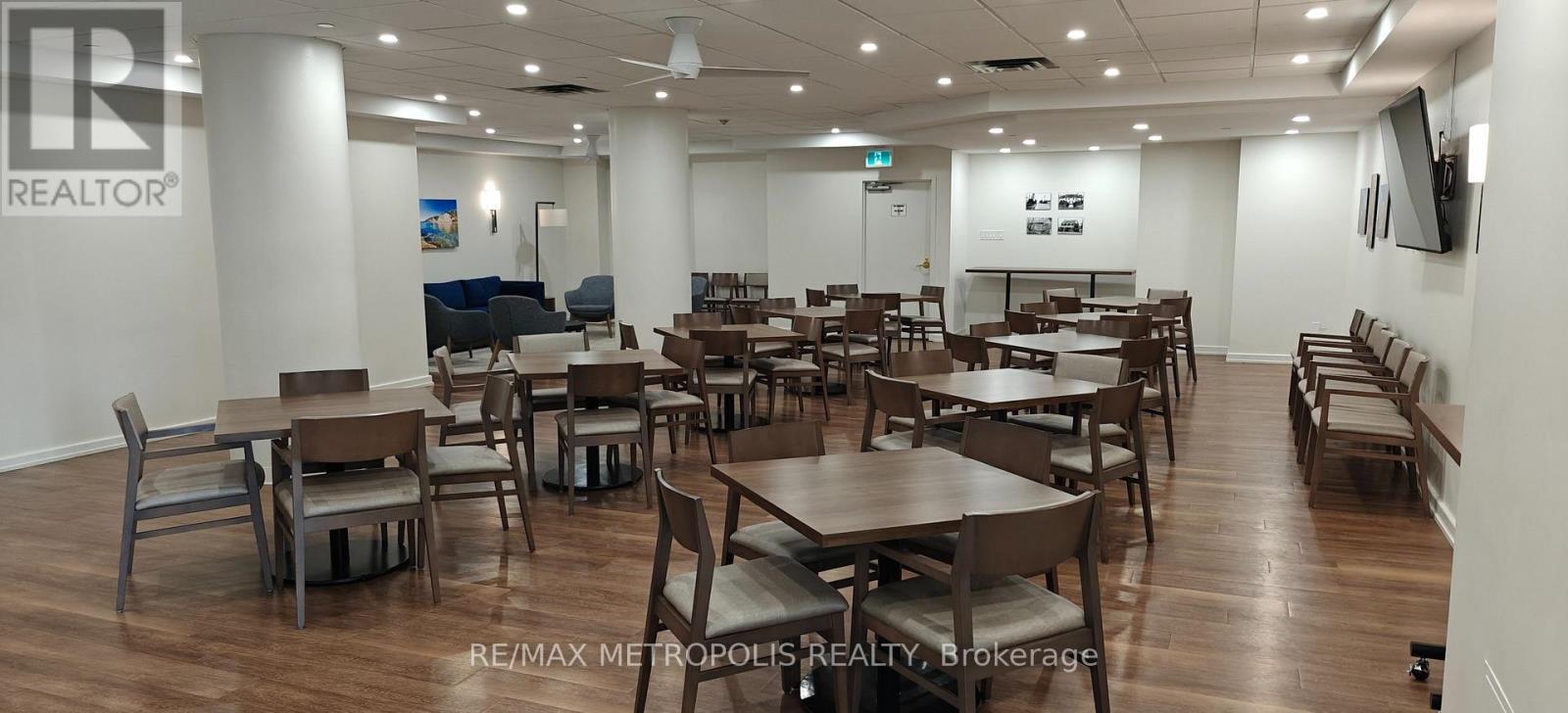 1707 - 3233 Eglinton Avenue E, Toronto, ON - Indoor Photo Showing Dining Room