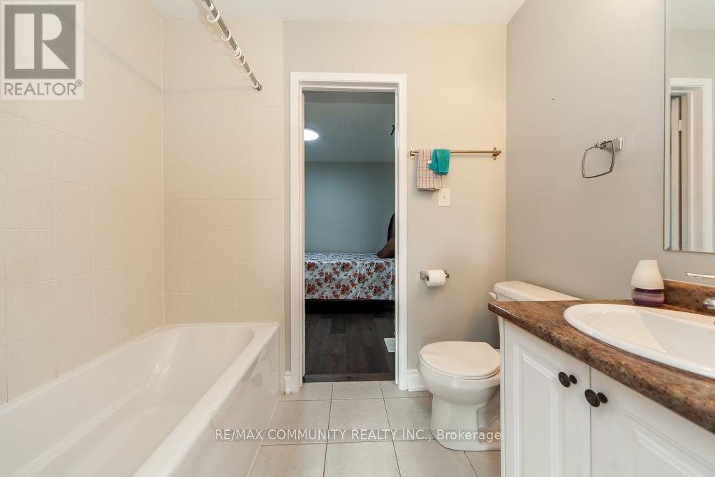 24 Raithby Crescent, Ajax, ON - Indoor Photo Showing Bathroom