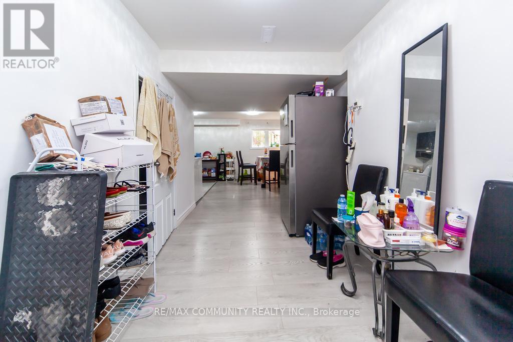 24 Raithby Crescent, Ajax, ON - Indoor Photo Showing Other Room