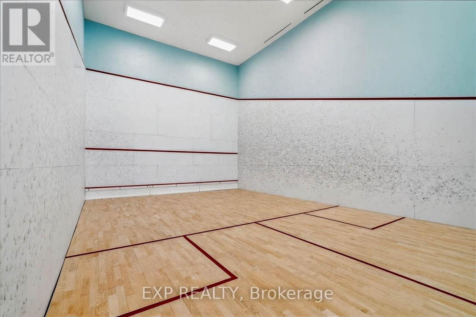 1708 - 1000 Portage Parkway, Vaughan, ON - Indoor Photo Showing Other Room