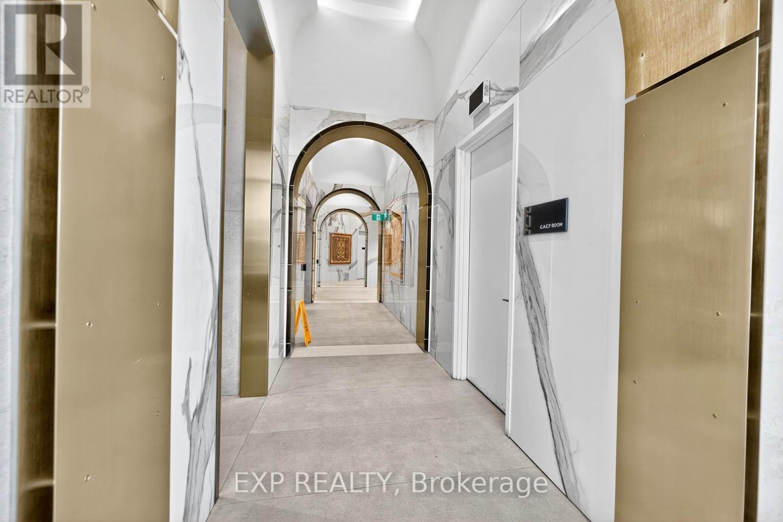 1708 - 1000 Portage Parkway, Vaughan, ON - Photo Showing Other Room