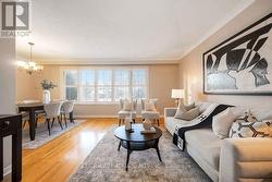 39 AMBERDALE DRIVE Toronto, ON M1P 4B9