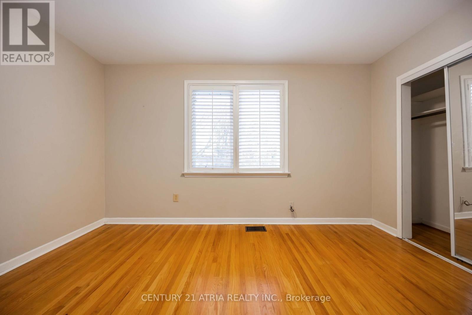 39 Amberdale Drive, Toronto, ON - Indoor Photo Showing Other Room