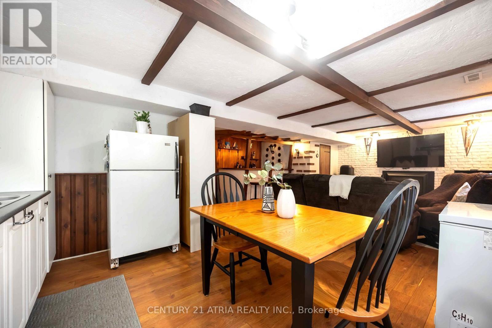 39 Amberdale Drive, Toronto, ON - Indoor