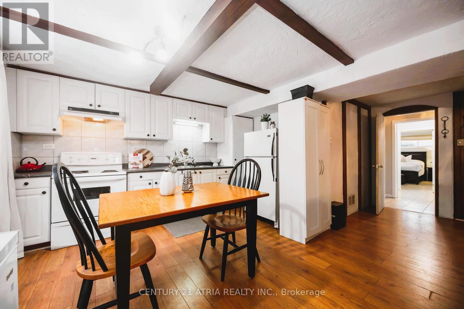 39 Amberdale Drive, Toronto, ON - Indoor