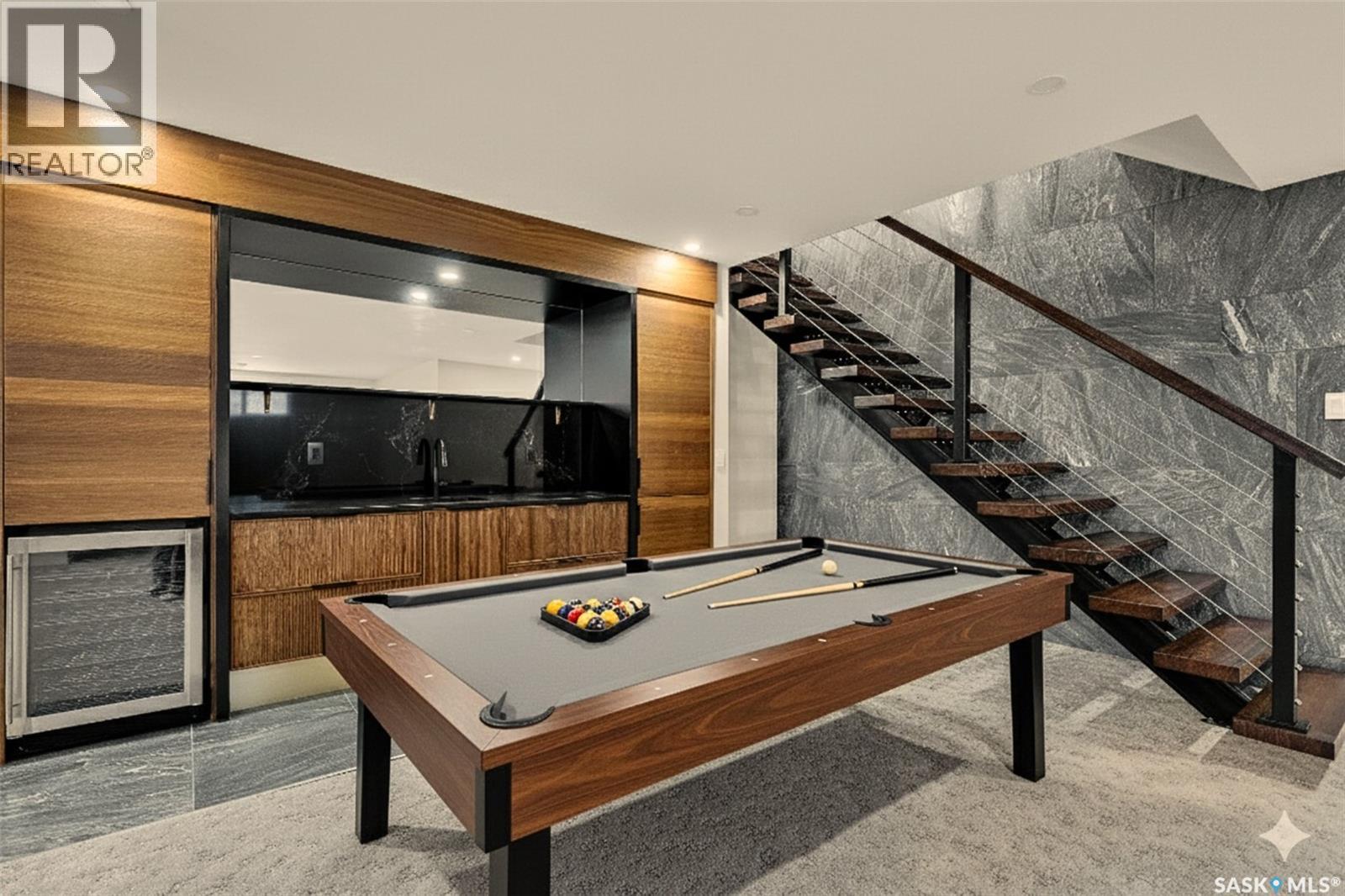 8267 Wascana Gardens Point, Regina, SK - Indoor Photo Showing Other Room