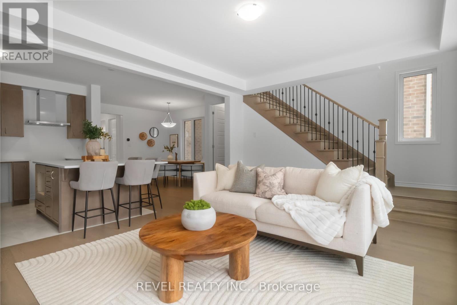 1358 Fourth Line, Milton, ON - Indoor Photo Showing Living Room