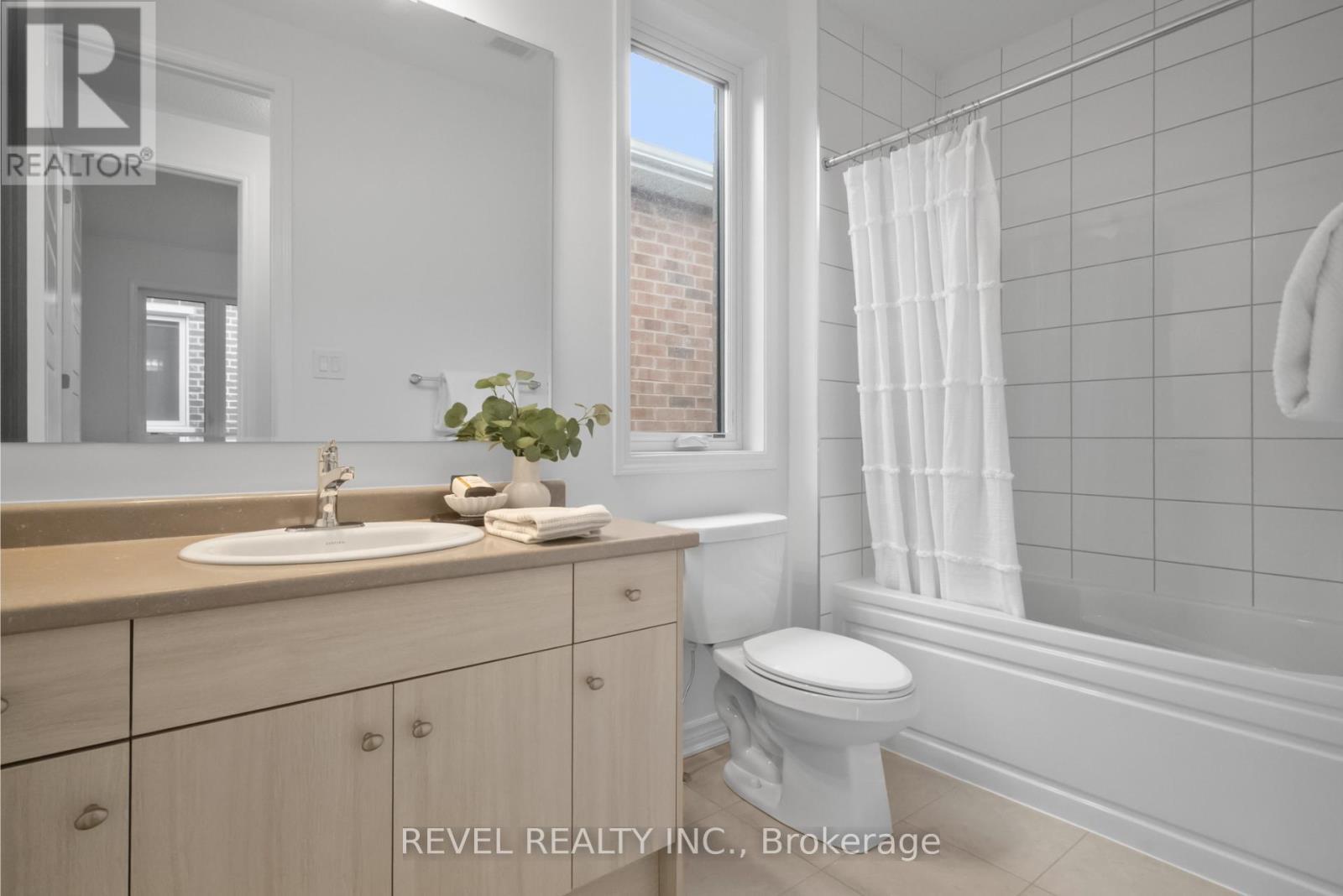 1358 Fourth Line, Milton, ON - Indoor Photo Showing Bathroom