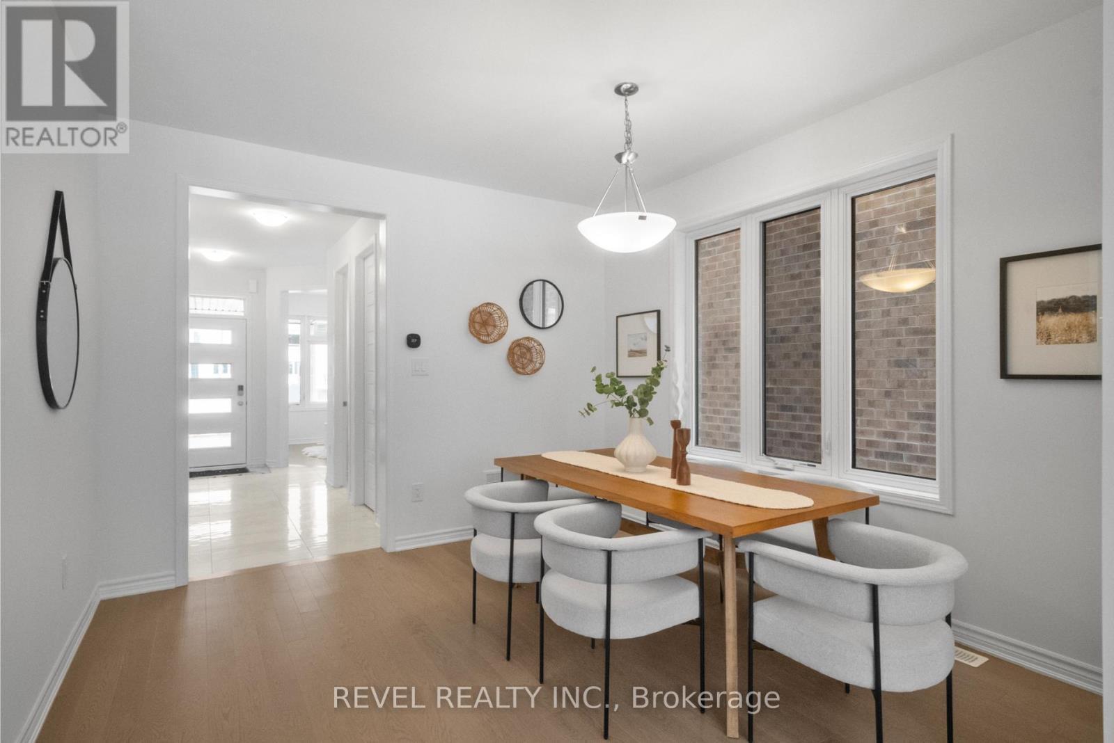 1358 Fourth Line, Milton, ON - Indoor Photo Showing Dining Room