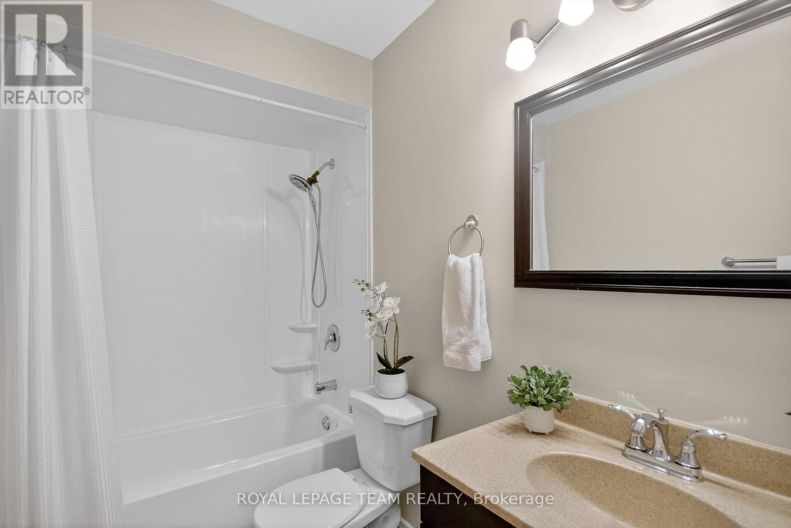370 Joseph Street, Carleton Place, ON - Indoor Photo Showing Bathroom