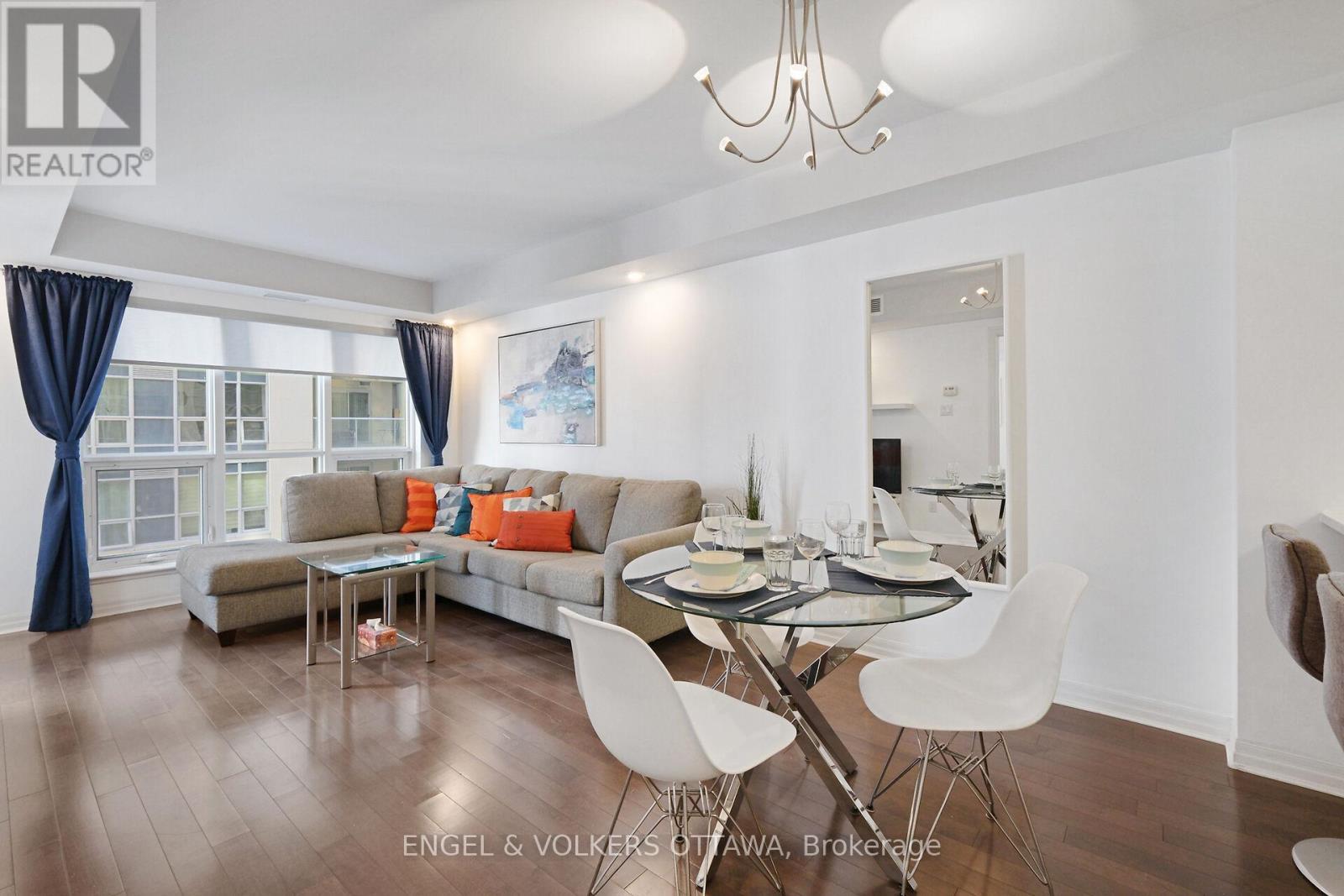 707 - 195 Besserer Street, Ottawa, ON - Indoor Photo Showing Dining Room