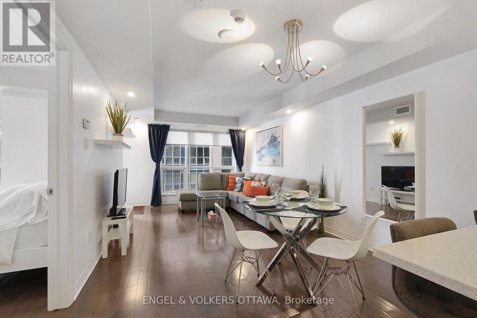 707 - 195 Besserer Street, Ottawa, ON - Indoor Photo Showing Dining Room