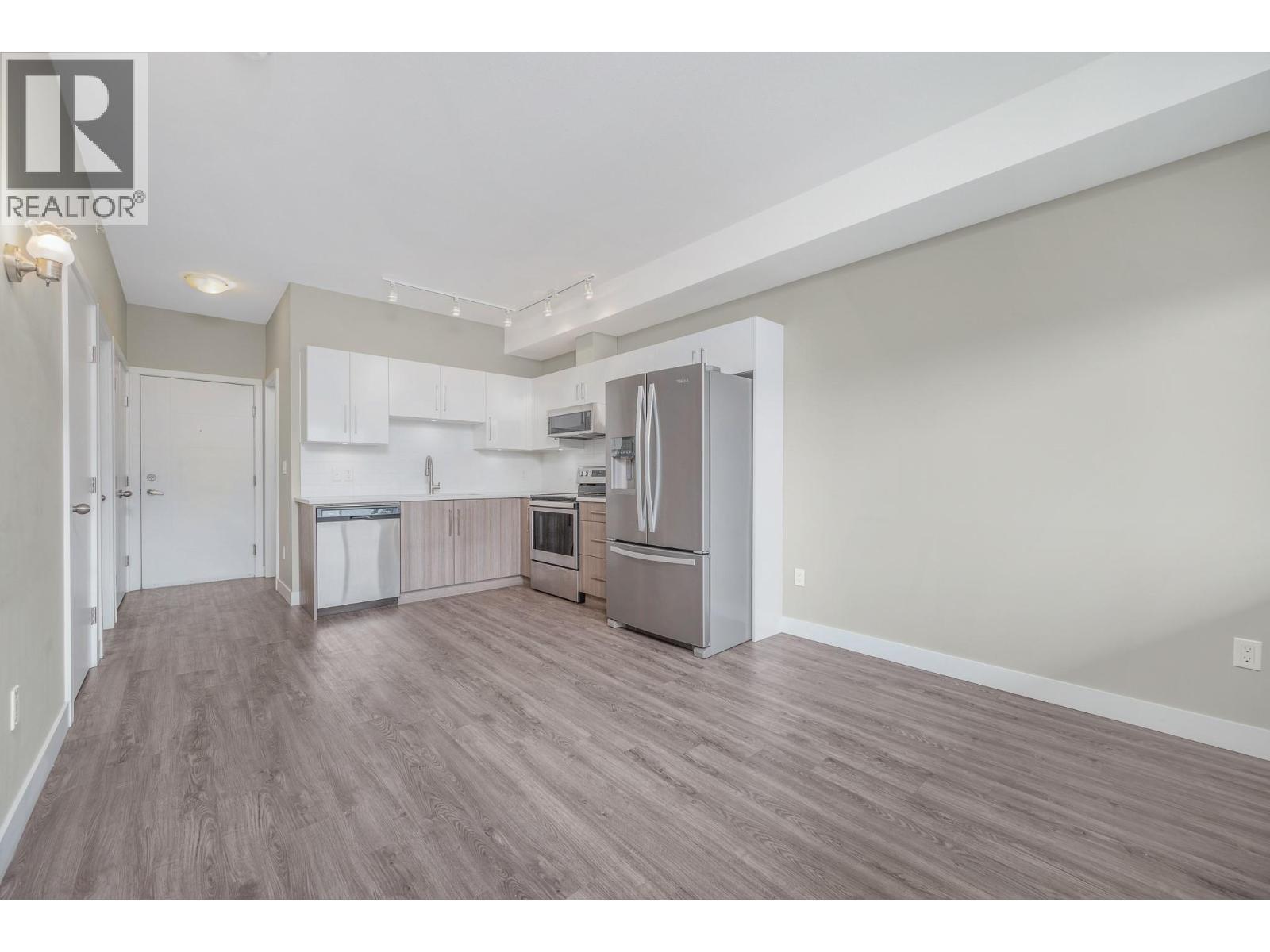 3409 28 Avenue Unit# 413, Vernon, BC - Indoor Photo Showing Kitchen