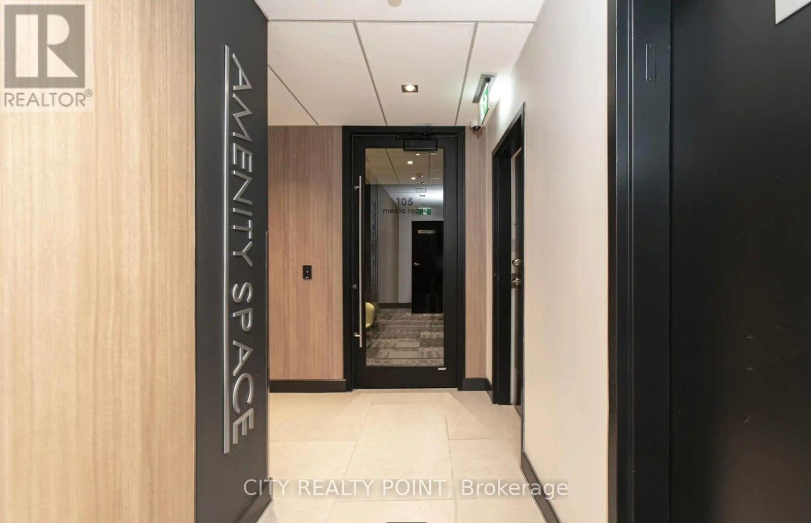 1008 - 33 Isabella Street, Toronto, ON - Photo Showing Other Room