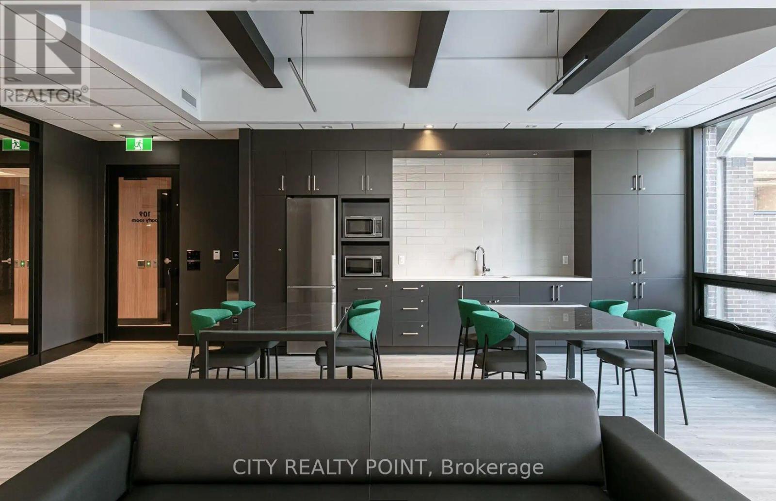 1008 - 33 Isabella Street, Toronto, ON - With Exterior