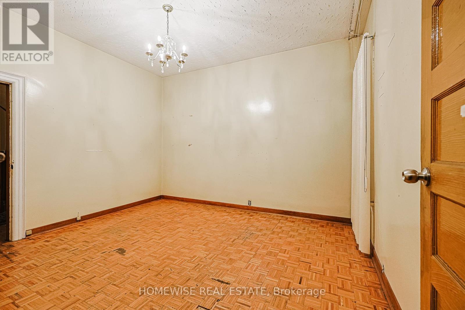 598 Bathurst Street, Toronto, ON - Indoor Photo Showing Other Room