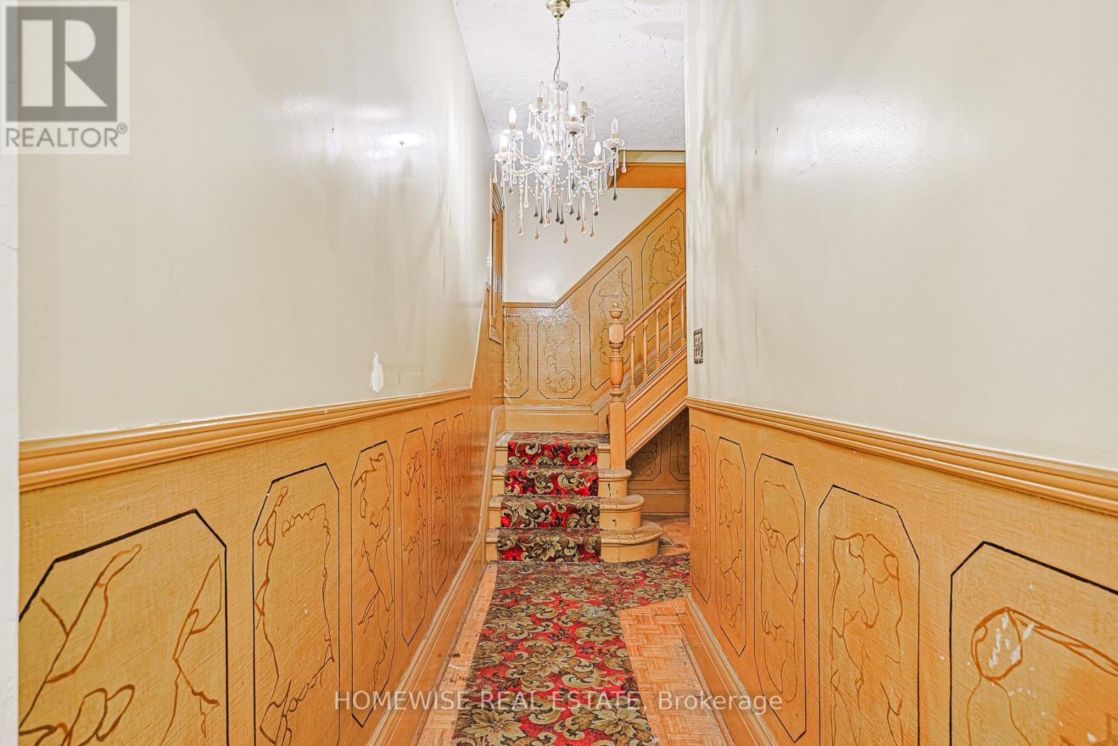 598 Bathurst Street, Toronto, ON - Indoor Photo Showing Other Room